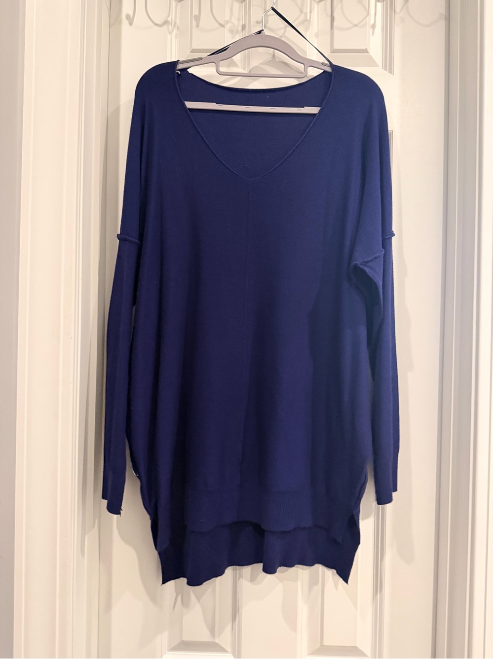 Relaxed V-Neck Women's Sweater in Navy
